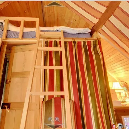 Bed & Breakfast D'hotes De La Galaisiere Préaux